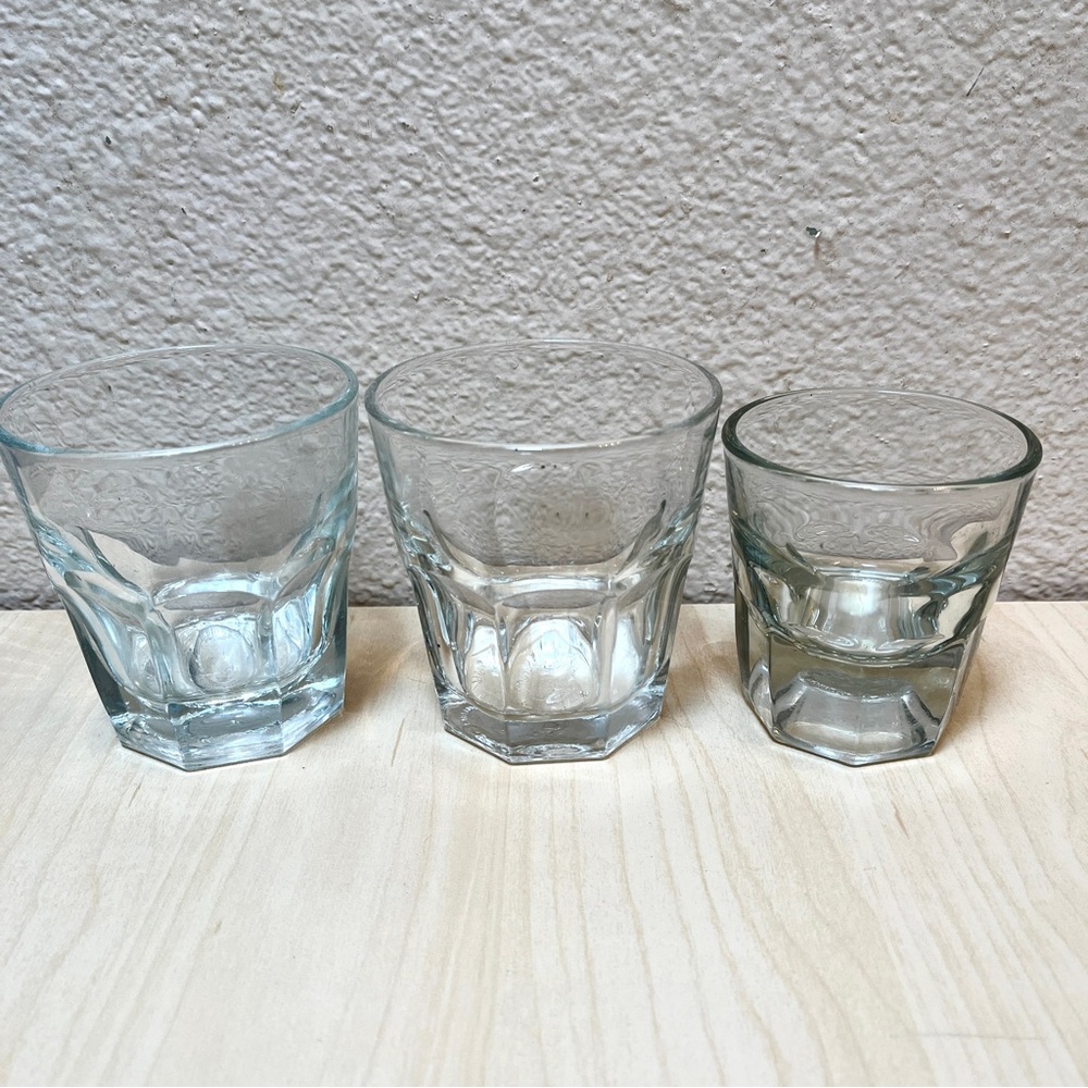 3 clear glasses- heavy bottom. Great for liquor & booze: scotch-whiskey-baileys.